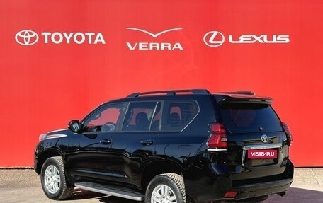 Toyota Land Cruiser Prado 150 рестайлинг 2, 2010 год, 2 400 000 рублей, 4 фотография