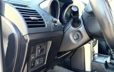 Toyota Land Cruiser Prado 150 рестайлинг 2, 2010 год, 2 400 000 рублей, 14 фотография