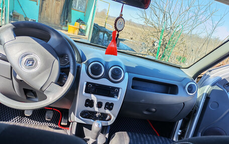 Renault Sandero I, 2013 год, 650 000 рублей, 3 фотография