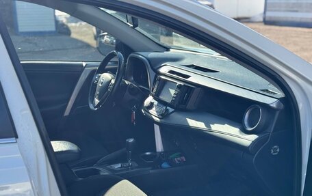 Toyota RAV4, 2016 год, 1 650 000 рублей, 5 фотография