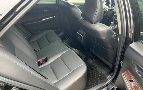 Toyota Camry, 2017 год, 2 600 000 рублей, 10 фотография