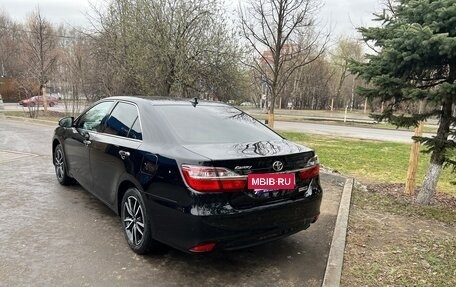 Toyota Camry, 2017 год, 2 600 000 рублей, 3 фотография