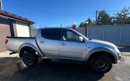 Mitsubishi L200 IV рестайлинг, 2014 год, 1 500 000 рублей, 4 фотография