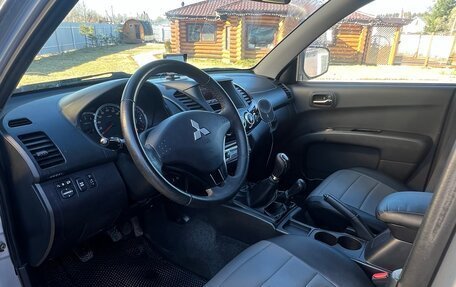 Mitsubishi L200 IV рестайлинг, 2014 год, 1 500 000 рублей, 6 фотография