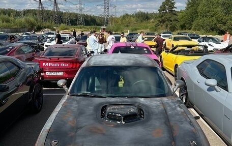 Dodge Challenger III рестайлинг 2, 2017 год, 4 500 000 рублей, 3 фотография