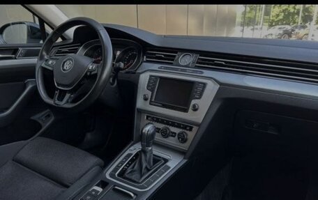Volkswagen Passat B8 рестайлинг, 2015 год, 2 150 000 рублей, 3 фотография