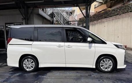 Toyota Noah, 2025 год, 2 680 000 рублей, 6 фотография