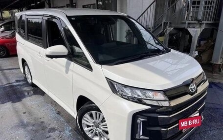 Toyota Noah, 2025 год, 2 680 000 рублей, 2 фотография