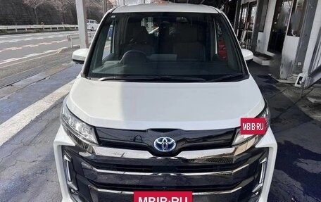 Toyota Noah, 2025 год, 2 680 000 рублей, 4 фотография