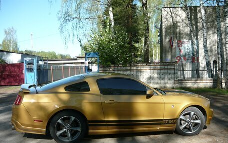 Ford Mustang VI рестайлинг, 2010 год, 1 300 000 рублей, 12 фотография