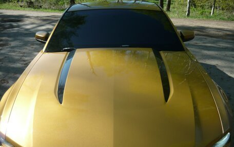 Ford Mustang VI рестайлинг, 2010 год, 1 300 000 рублей, 19 фотография