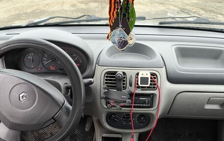 Renault Symbol I, 2004 год, 160 000 рублей, 13 фотография