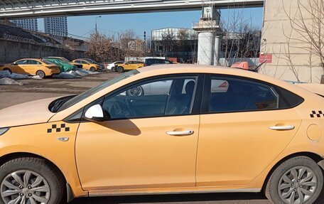 Hyundai Solaris II рестайлинг, 2021 год, 670 000 рублей, 5 фотография