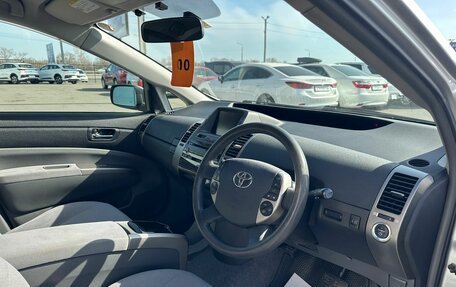 Toyota Prius, 2010 год, 979 000 рублей, 11 фотография