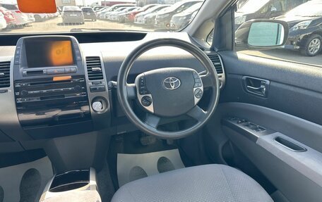 Toyota Prius, 2010 год, 979 000 рублей, 15 фотография
