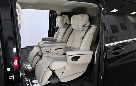 Mercedes-Benz V-Класс, 2026 год, 14 700 000 рублей, 21 фотография