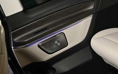 Mercedes-Benz V-Класс, 2026 год, 14 700 000 рублей, 25 фотография