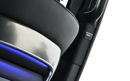 Mercedes-Benz V-Класс, 2026 год, 14 690 000 рублей, 24 фотография