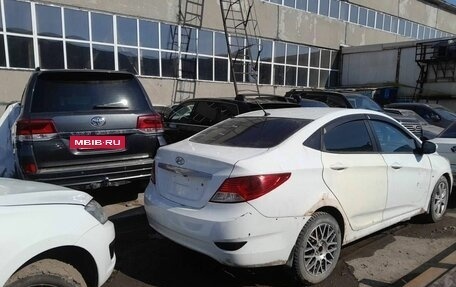 Hyundai Solaris II рестайлинг, 2013 год, 320 000 рублей, 4 фотография