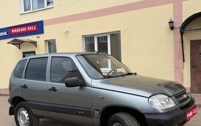Chevrolet Niva I рестайлинг, 2004 год, 225 000 рублей, 1 фотография