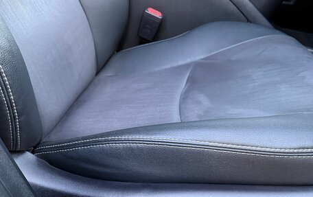 Toyota Prius, 2014 год, 1 490 000 рублей, 9 фотография