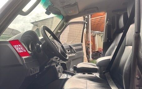 Mitsubishi Pajero IV, 2014 год, 2 490 000 рублей, 14 фотография