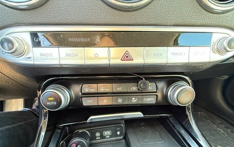 KIA Stinger I, 2019 год, 2 155 555 рублей, 10 фотография