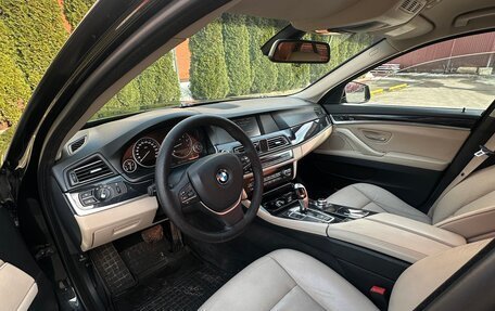 BMW 5 серия, 2011 год, 2 000 000 рублей, 11 фотография