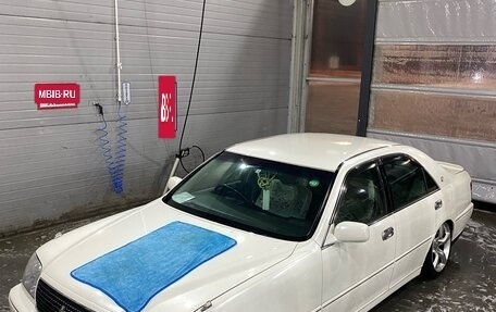 Toyota Crown, 2001 год, 1 100 000 рублей, 3 фотография