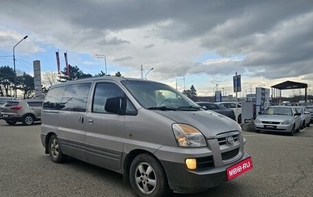 Hyundai Starex I рестайлинг, 2004 год, 585 000 рублей, 2 фотография
