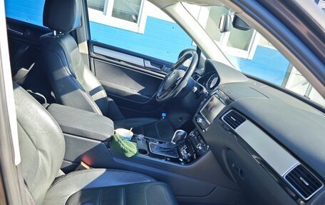 Volkswagen Touareg III, 2010 год, 1 600 000 рублей, 5 фотография