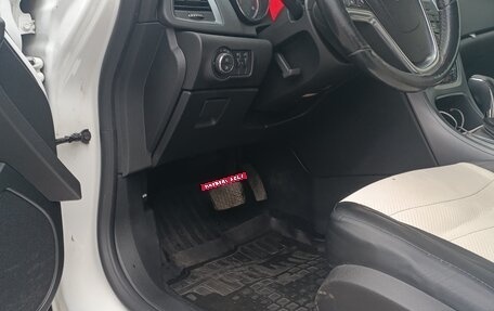 Opel Astra J, 2013 год, 930 000 рублей, 6 фотография