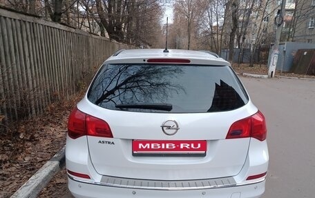 Opel Astra J, 2013 год, 930 000 рублей, 4 фотография