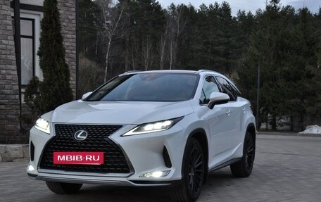 Lexus RX IV рестайлинг, 2019 год, 5 750 000 рублей, 3 фотография