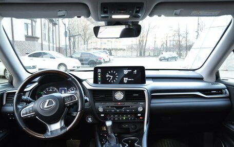 Lexus RX IV рестайлинг, 2019 год, 5 750 000 рублей, 10 фотография