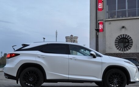 Lexus RX IV рестайлинг, 2019 год, 5 750 000 рублей, 7 фотография