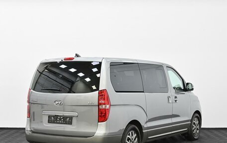 Hyundai H-1 II рестайлинг, 2019 год, 2 599 000 рублей, 4 фотография