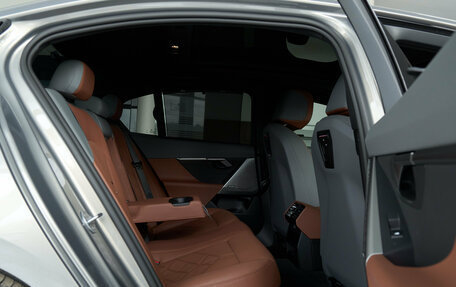 BMW 5 серия, 2025 год, 8 700 000 рублей, 12 фотография