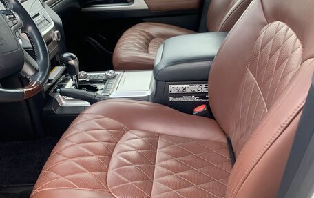 Toyota Land Cruiser 200, 2016 год, 9 600 000 рублей, 10 фотография