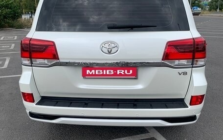 Toyota Land Cruiser 200, 2016 год, 9 600 000 рублей, 7 фотография