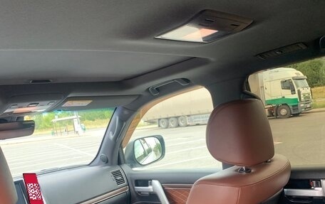 Toyota Land Cruiser 200, 2016 год, 9 600 000 рублей, 21 фотография