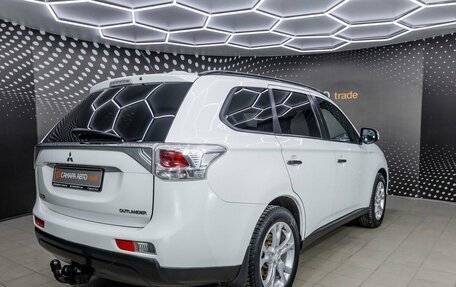 Mitsubishi Outlander III рестайлинг 3, 2012 год, 1 145 000 рублей, 4 фотография