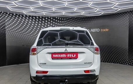 Mitsubishi Outlander III рестайлинг 3, 2012 год, 1 145 000 рублей, 8 фотография