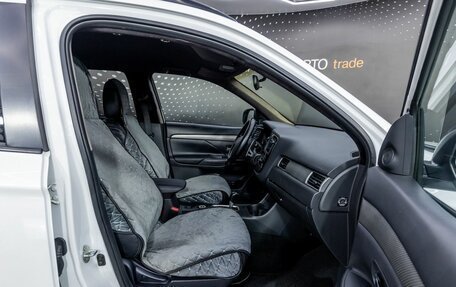 Mitsubishi Outlander III рестайлинг 3, 2012 год, 1 145 000 рублей, 21 фотография