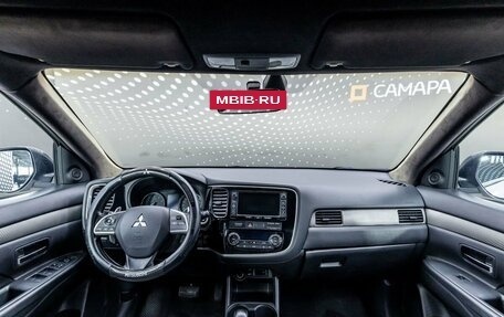 Mitsubishi Outlander III рестайлинг 3, 2012 год, 1 145 000 рублей, 9 фотография