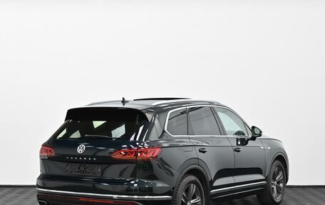 Volkswagen Touareg III, 2019 год, 3 899 000 рублей, 4 фотография