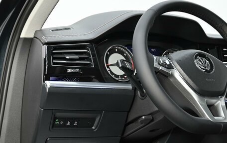 Volkswagen Touareg III, 2019 год, 3 899 000 рублей, 6 фотография