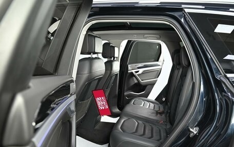 Volkswagen Touareg III, 2019 год, 3 899 000 рублей, 17 фотография