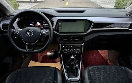 Volkswagen T-Cross I, 2021 год, 1 530 000 рублей, 8 фотография