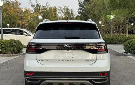 Volkswagen T-Cross I, 2021 год, 1 530 000 рублей, 6 фотография